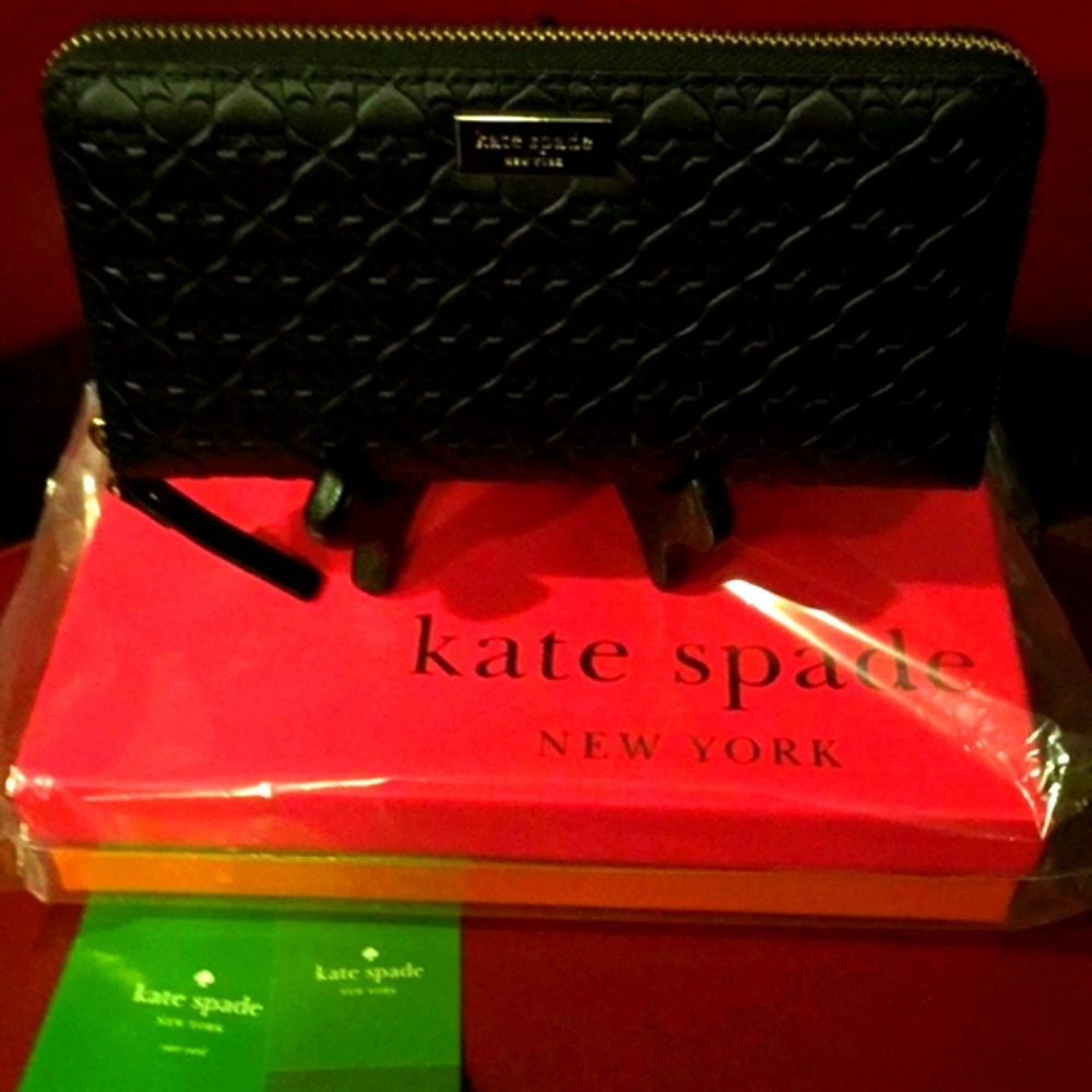 KATE SPADE PENN PLACE EMBOSSED NEDA WALLET